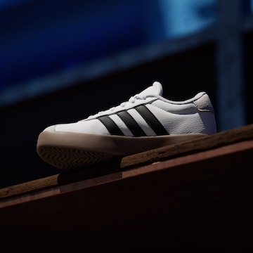 ADIDAS SPORTSWEAR - Sapatilhas 'VL Court 3.0' em branco