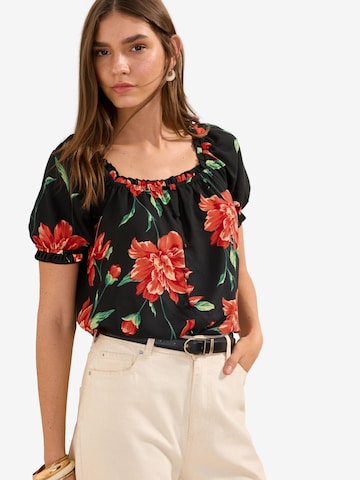 Friends Like These - Blusa em preto: frente