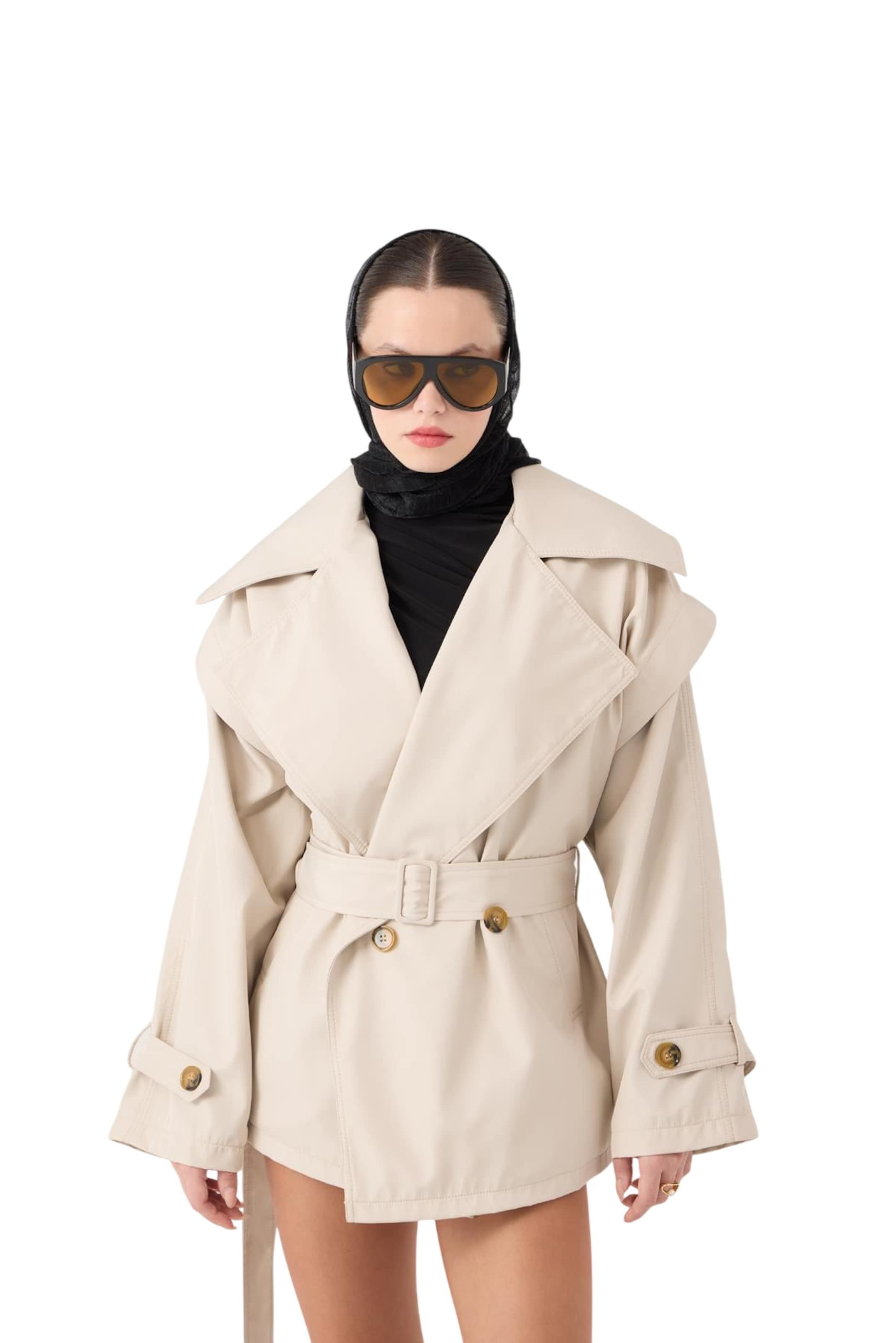 HOLLY LOLLY Between-seasons coat in Beige: front