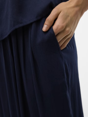 VERO MODA Regular Trousers 'AMShanna' in Blue