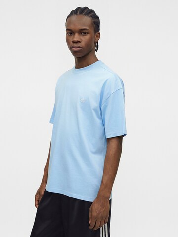 ADIDAS ORIGINALS - Camisa 'Trefoil Essentials' em azul