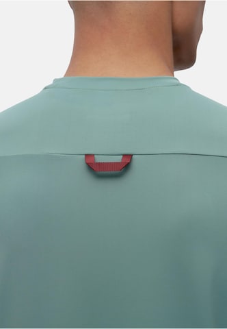 Born Living Yoga Shirt 'Volta' in Green