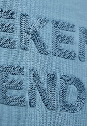 Weekend Offender Sweatshirt in Blauw