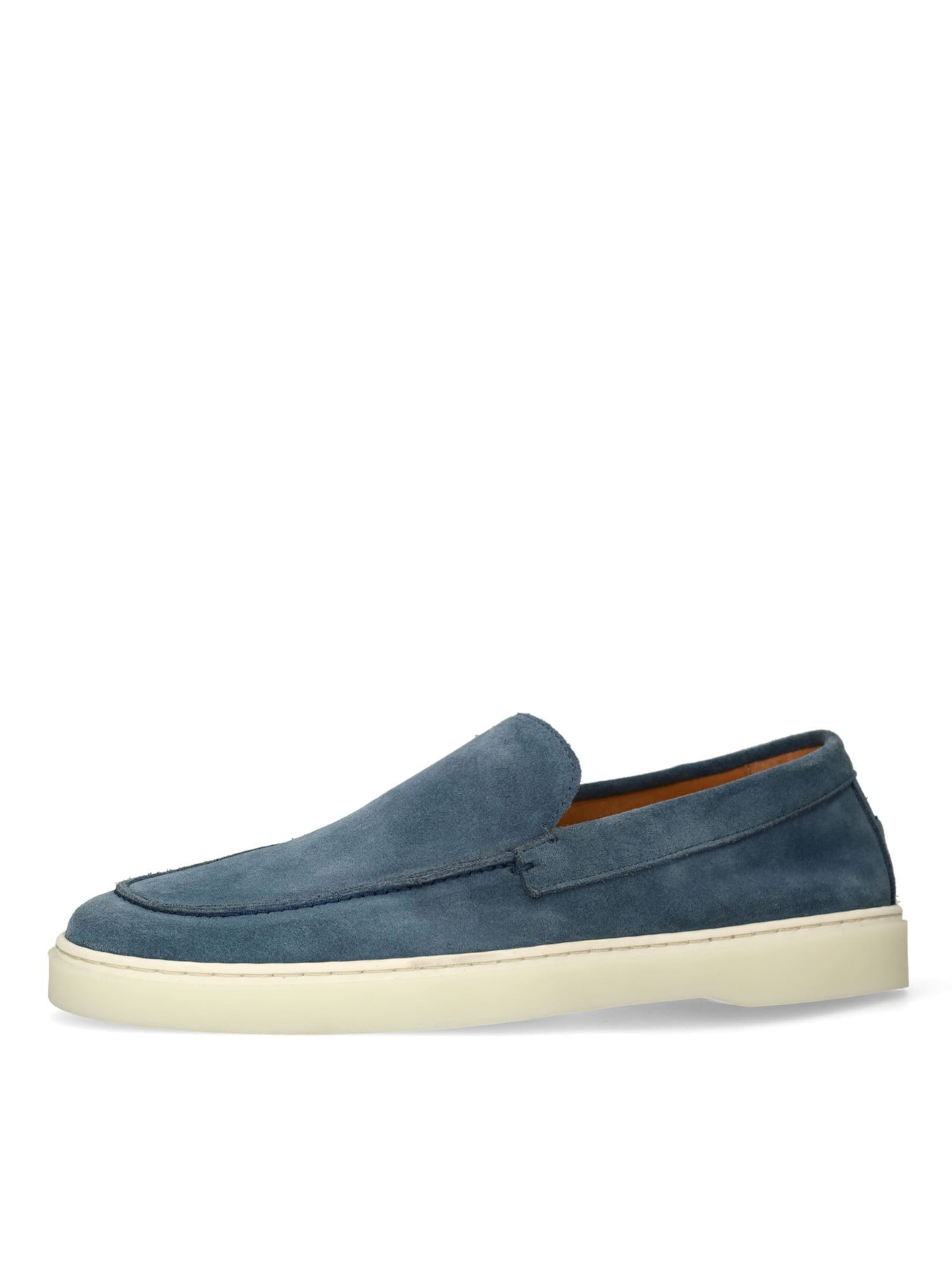 MANFIELD Classic Flats in Blue: front