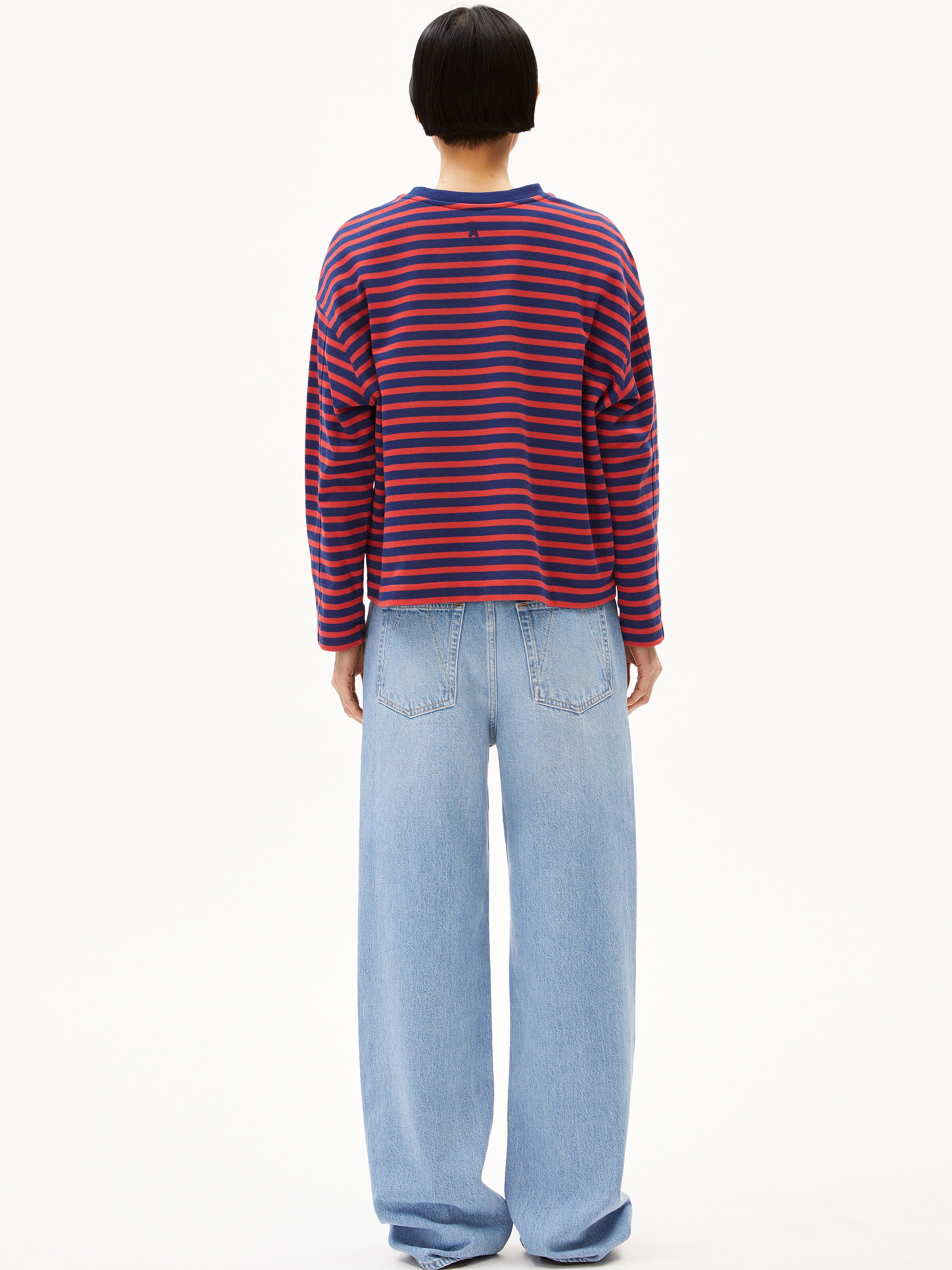 Sweat-shirt 'FRANKAA' ARMEDANGELS en bleu : devant