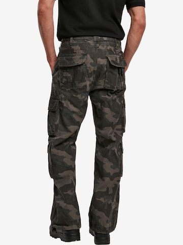 Brandit Tapered Cargo trousers in Green