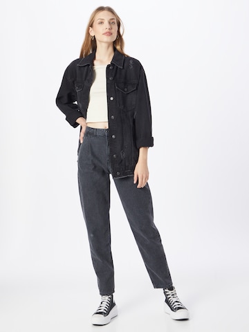 MUD Jeans Tapered Pleat-front jeans 'Bailey' in Black