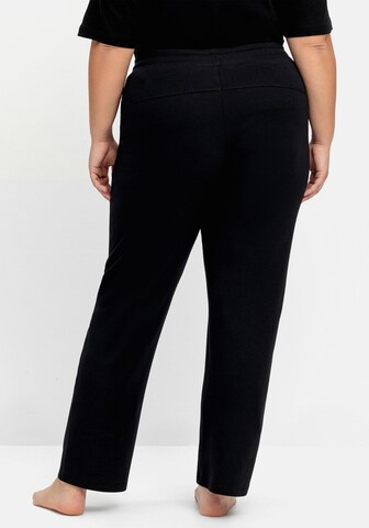 Regular Pantalon SHEEGO en noir