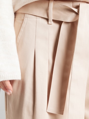 Calvin Klein Jeans Широкий Брюки со складками в Коричневый