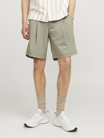 JACK & JONES Wide leg Chino trousers in Green: front