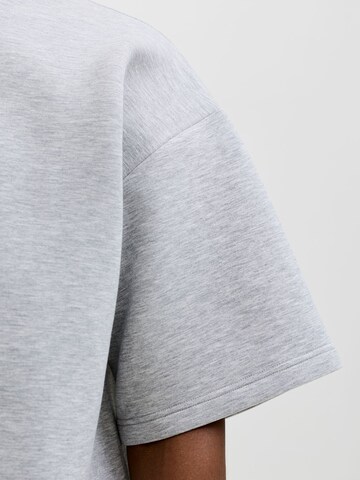 JACK & JONES Sweatshirt in Grau