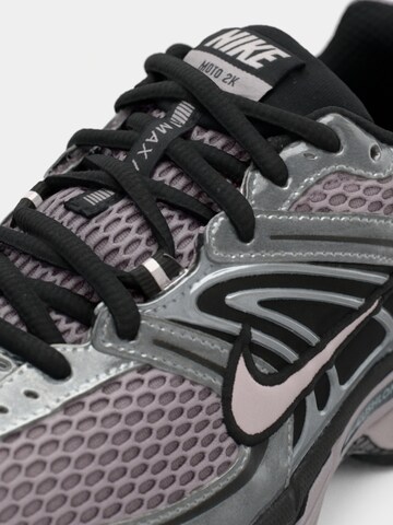 lillā Nike Sportswear Zemie brīvā laika apavi 'AIR MAX MOTO 2K'