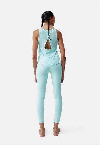 Born Living Yoga Sports top 'Daila' in Blue
