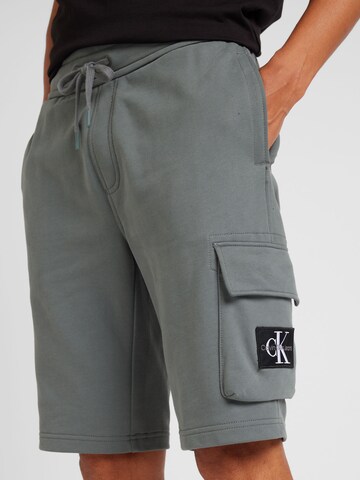 Calvin Klein Jeans Regular Hose in Grau