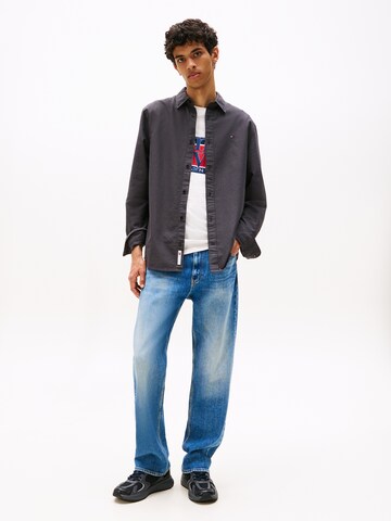 Regular fit Camicia di Tommy Jeans in nero: dietro