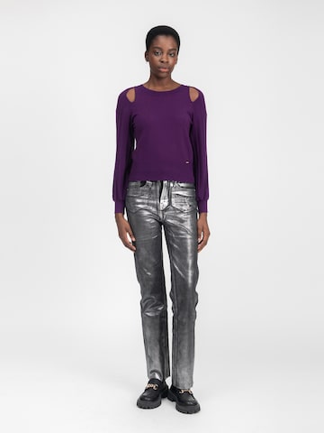 Influencer Sweter w kolorze fioletowy