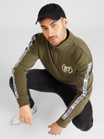 AÉROPOSTALE Sweatshirt in Groen