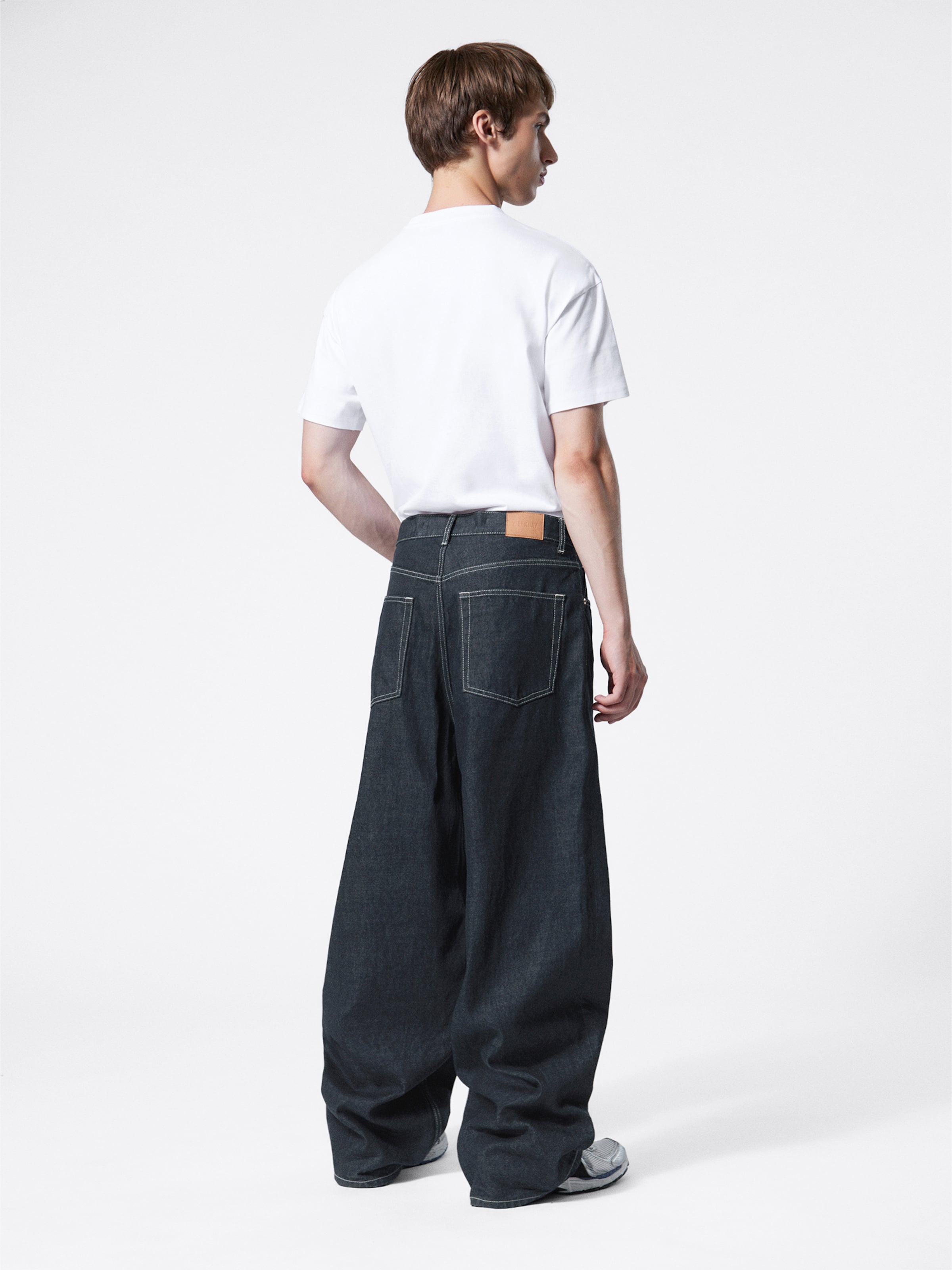 WEEKDAY Baggy Jeans 'Astro' in Dark Blue | ABOUT YOU