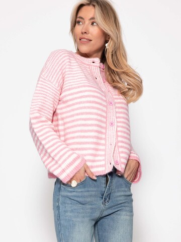 SASSYCLASSY Strickjacke in Pink: Vorderseite