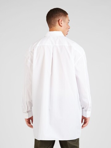 Fit confort Chemise TOPMAN en blanc
