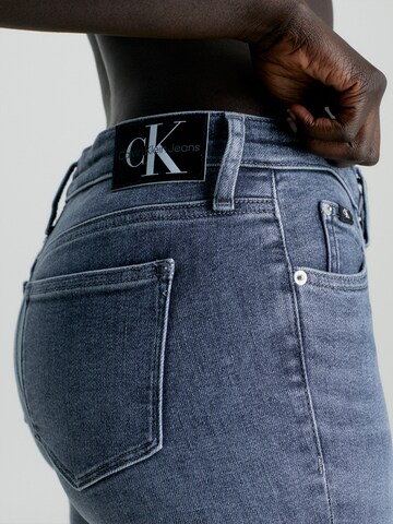 Calvin Klein Jeans Slimfit Jeansy w kolorze niebieski