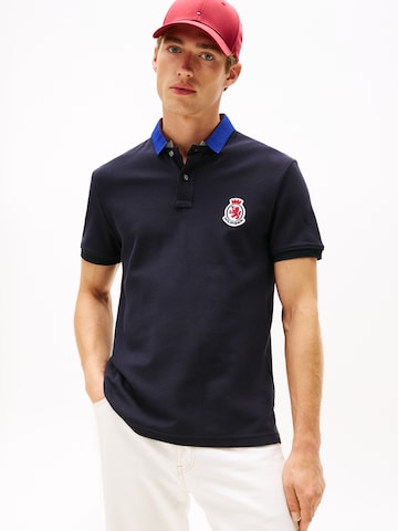 TOMMY HILFIGER Футболка в Синий: спереди