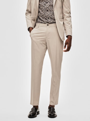 SELECTED HOMME Slim fit Pleated Pants 'Liam' in Beige: front