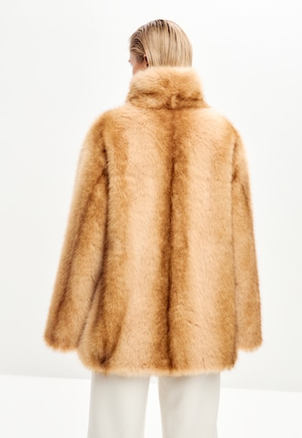 CESARE GASPARI Wintermantel in Beige