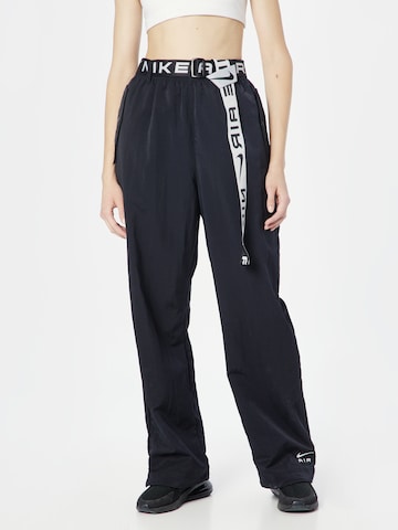 Loosefit Pantaloni 'Air' de la Nike Sportswear pe negru: față