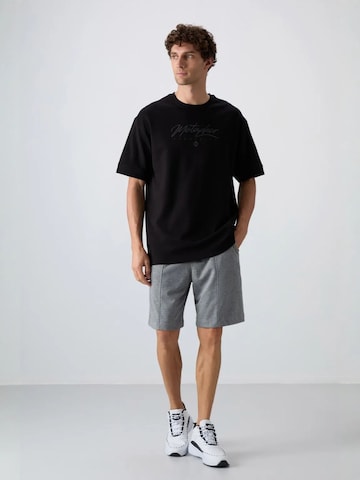 Tommy Life Shirt in Black