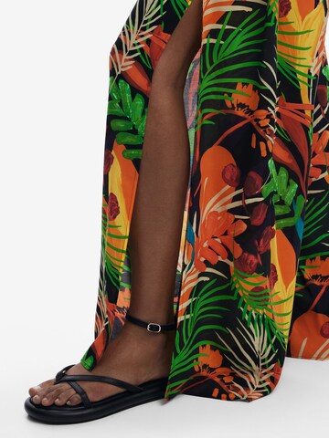 Regular Pantalon Desigual en noir