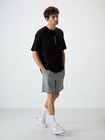 Tommy Life - Camisa em preto