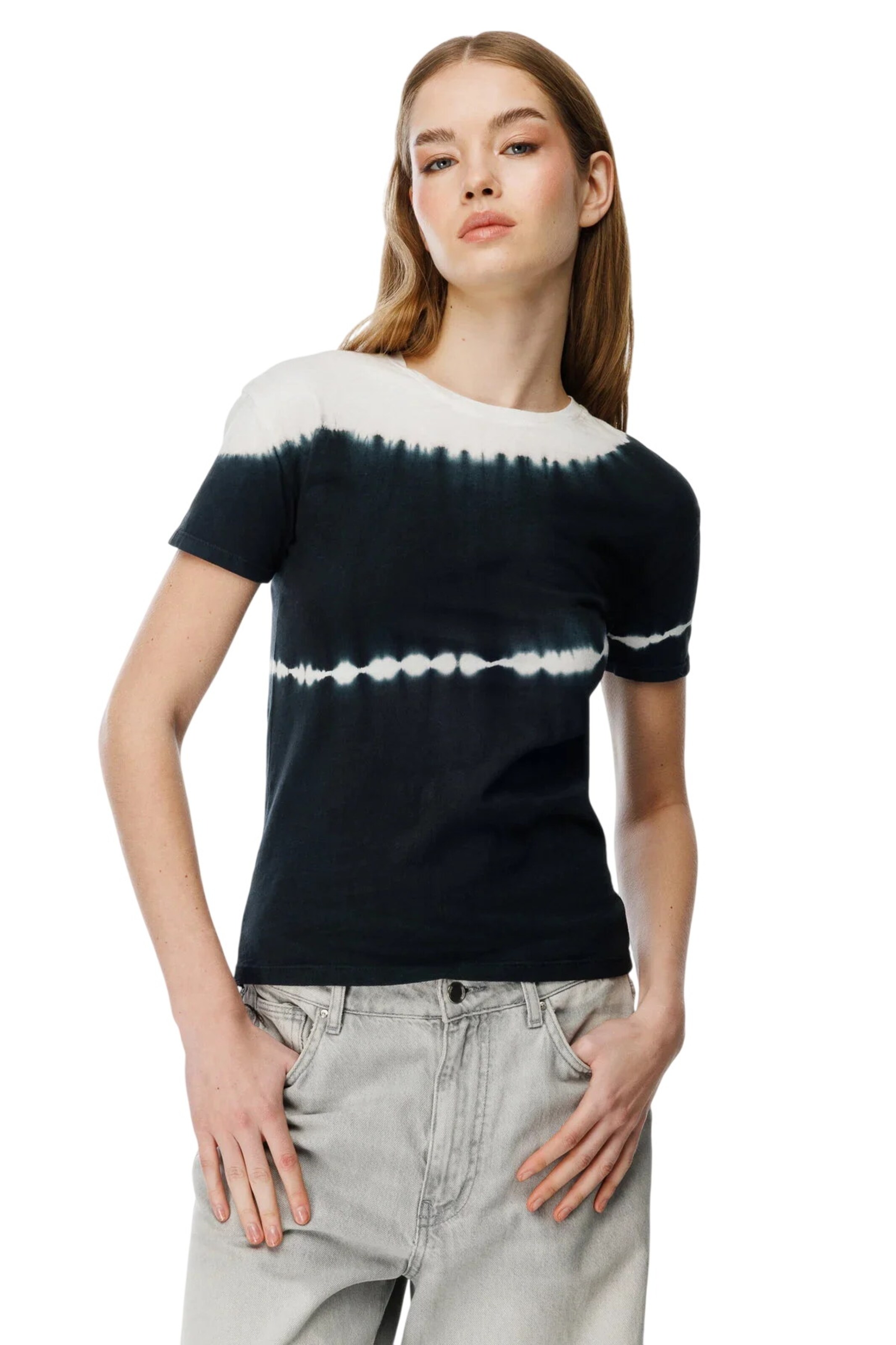 Alexa Dash Shirt in Black: front