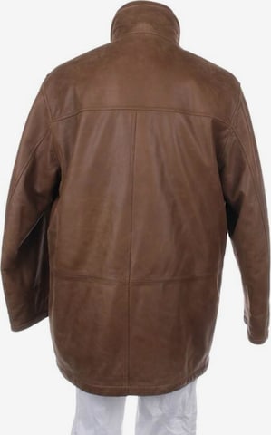 HECHTER PARIS Jacket & Coat in M-L in Brown