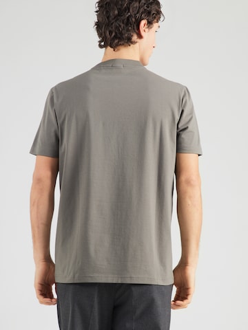 BOSS Póló - szürke: hátul