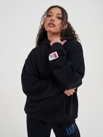 AND1 Sweatshirt 'Core Retro' i sort: forside