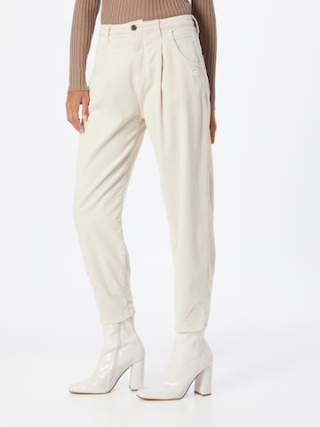Pantaloni con pieghe 'SILVIA' di Gang in beige: frontale