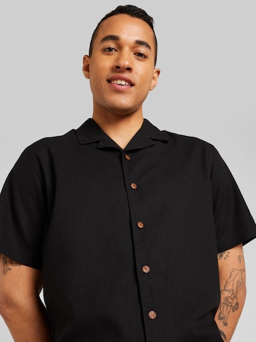 anerkjendt Comfort fit Button Up Shirt 'LEO' in Black