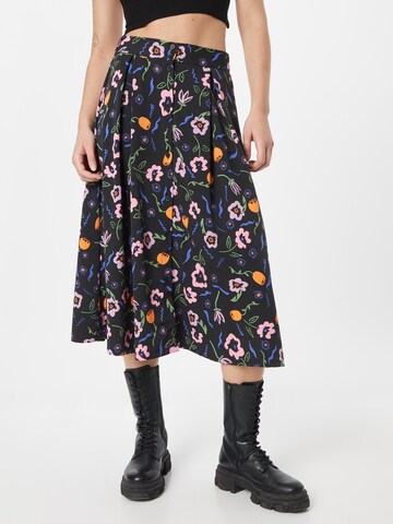 Monki Skirt in Black: front