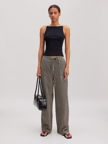 Top 'Leilani'