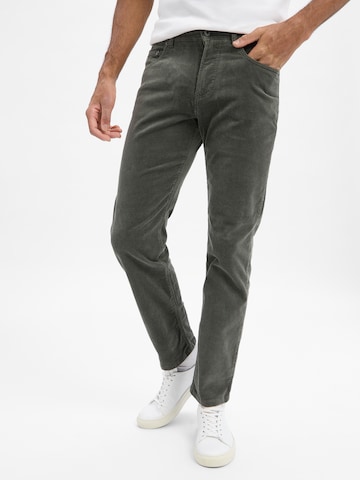 Nils Sundström Pants 'Aiden' in Green: front