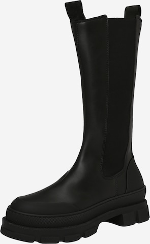 aim'n Chelsea Boots in Black: front