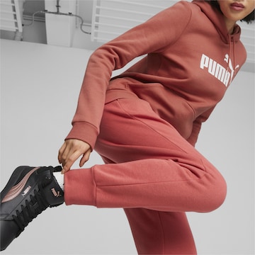 Effilé Pantalon de sport 'Essentials' PUMA en rouge