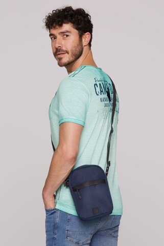 CAMP DAVID Leichte Crossbody Bag in Blau: Vorderseite