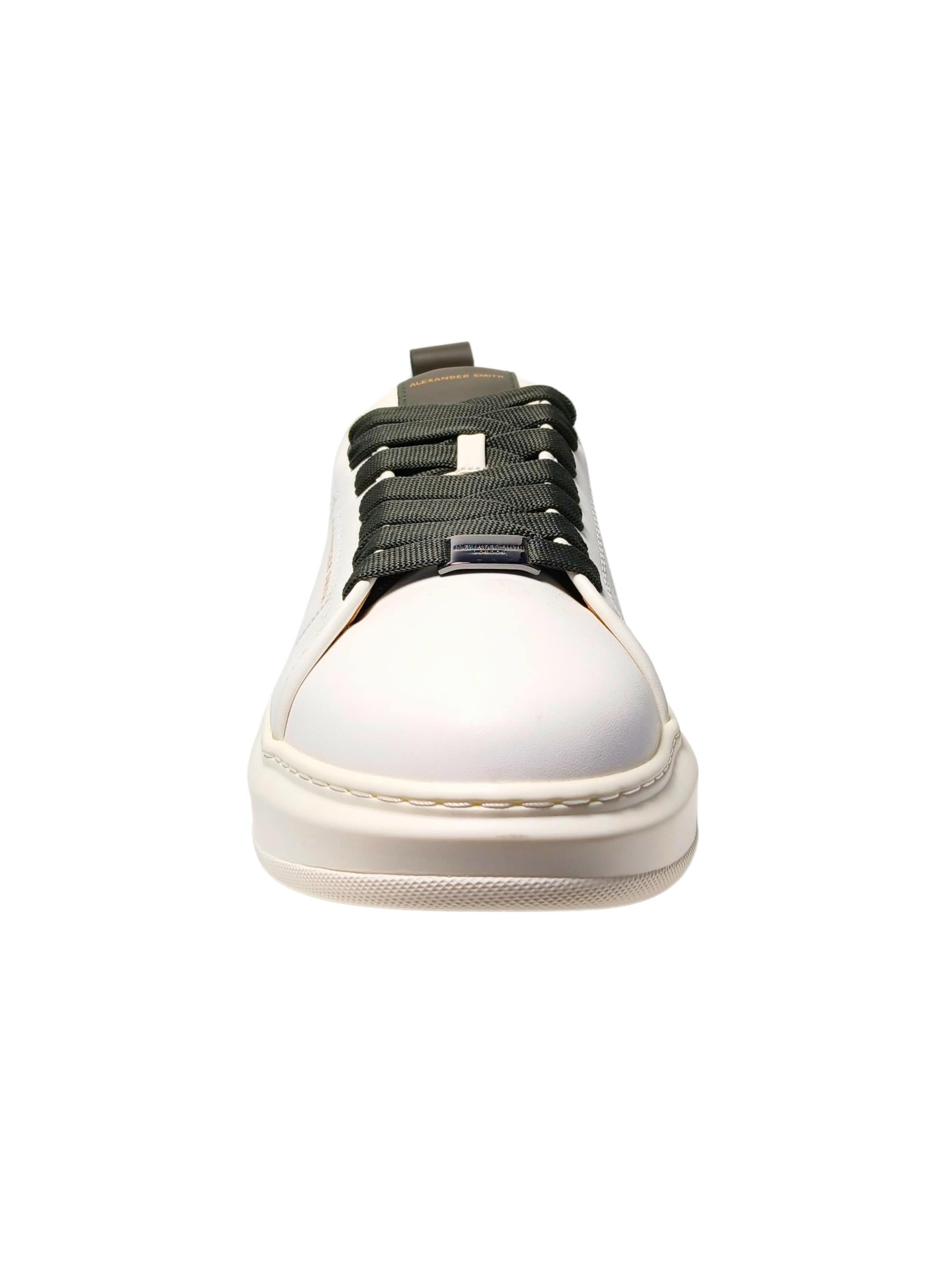 Sneaker bassa di Alexander Smith in bianco