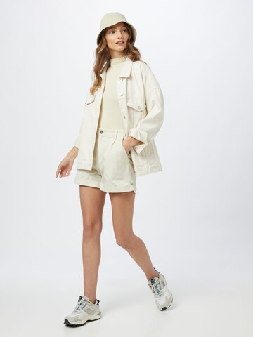 VERO MODA Regular Shorts 'DEBORAH' in Beige