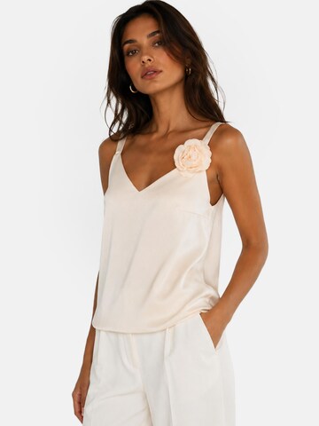 REGINA FASHION Top 'V-Neck Satin Top with 3D Flower Detail' | bež barva