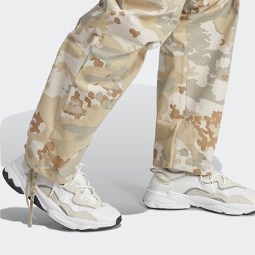 Regular Pantalon cargo ADIDAS ORIGINALS en beige