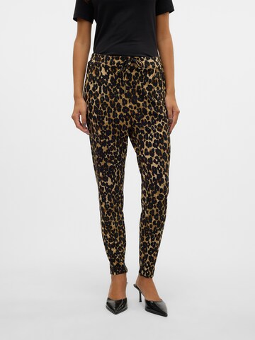 VERO MODA Loose fit Pleat-Front Pants 'VMEVA' in Brown: front