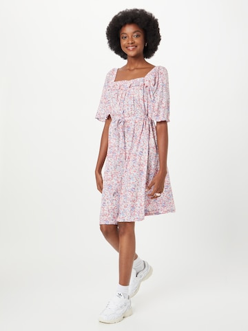 SISTERS POINT Letní šaty 'ELSY' – mix barev